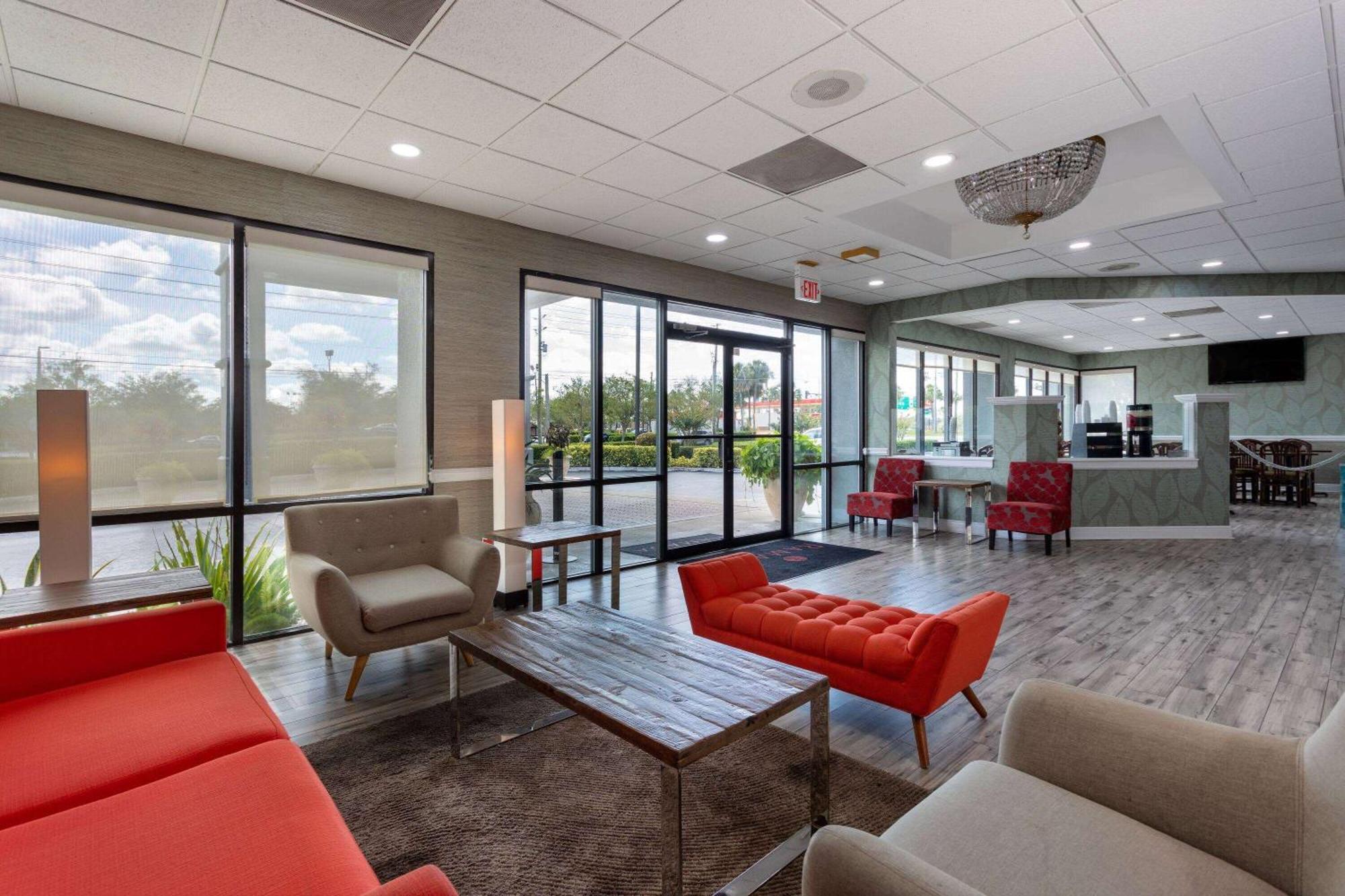 Ramada By Wyndham Altamonte Springs Near I-4 Hotell Eksteriør bilde