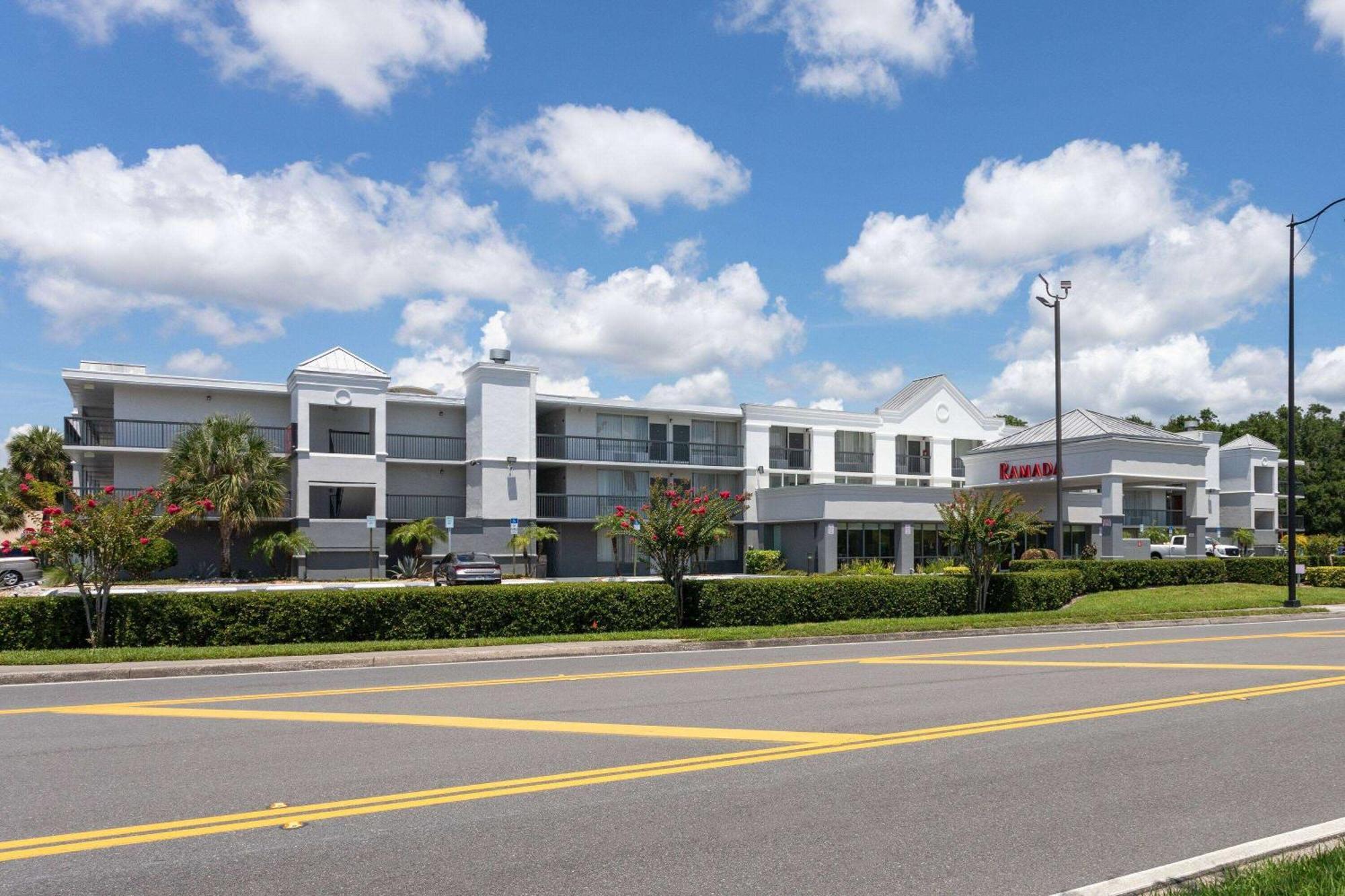Ramada By Wyndham Altamonte Springs Near I-4 Hotell Eksteriør bilde